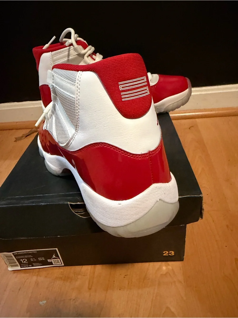 Jordan Men’s Retro 11 High Top Sneakers - White/Red